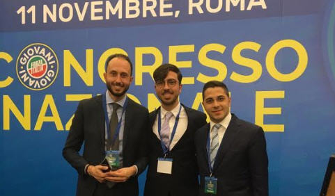 I giovani del movimento di Forza Italia presenti al congresso di Roma