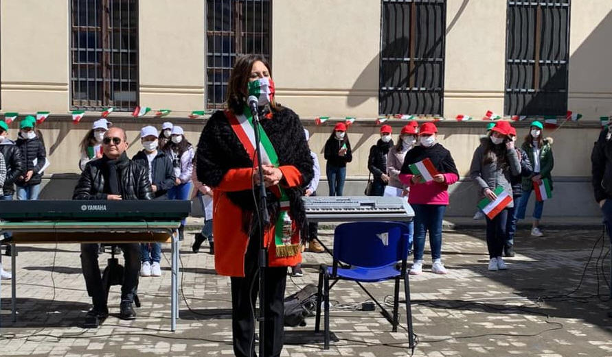Il sindaco di Valguarnera Francesca Draià augura Buon anno scolastico agli studenti