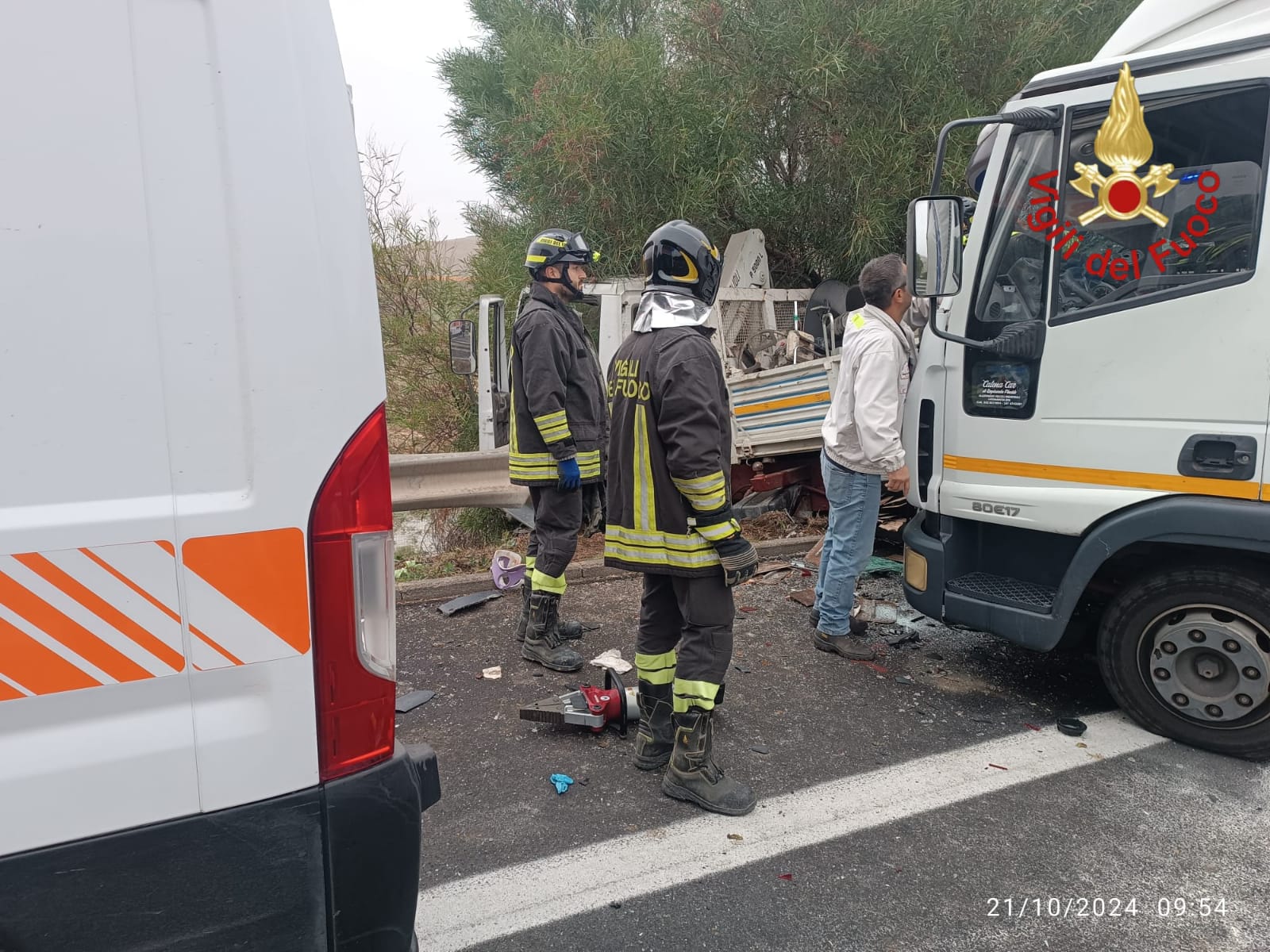 Incidente sulla A19: coinvolti due mezzi pesanti