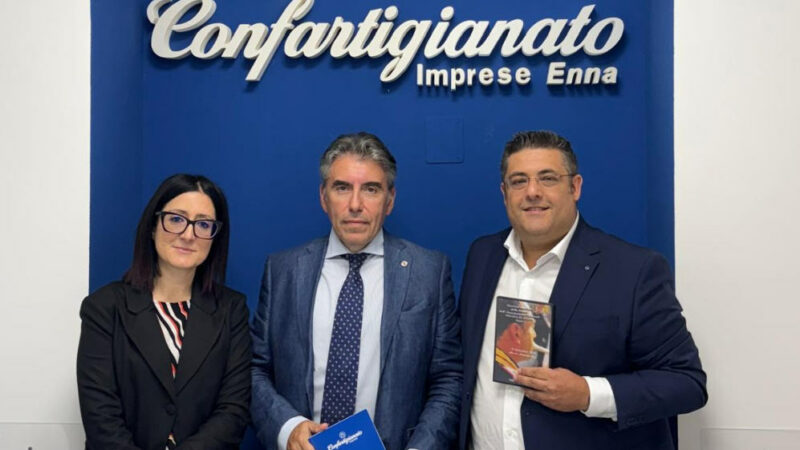 Il Questore di Enna visita la Confartigianato: confronto sulla sicurezza e doni reciproci