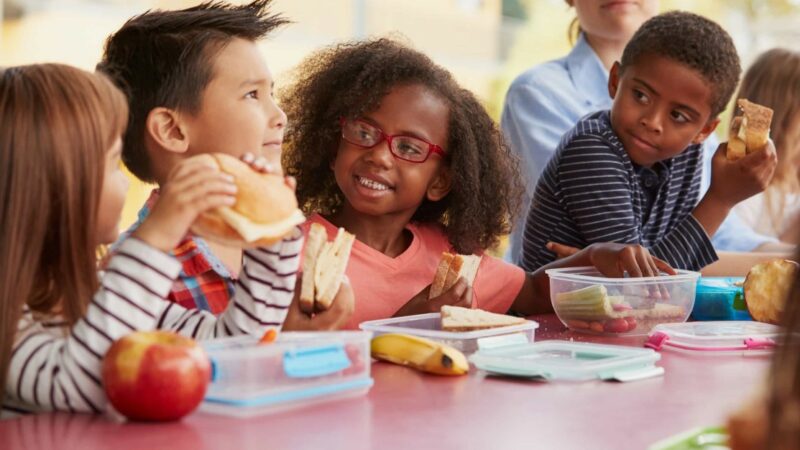 Valguarnera – Riparte il servizio di mensa scolastica per i più piccoli: un sostegno prezioso alle famiglie