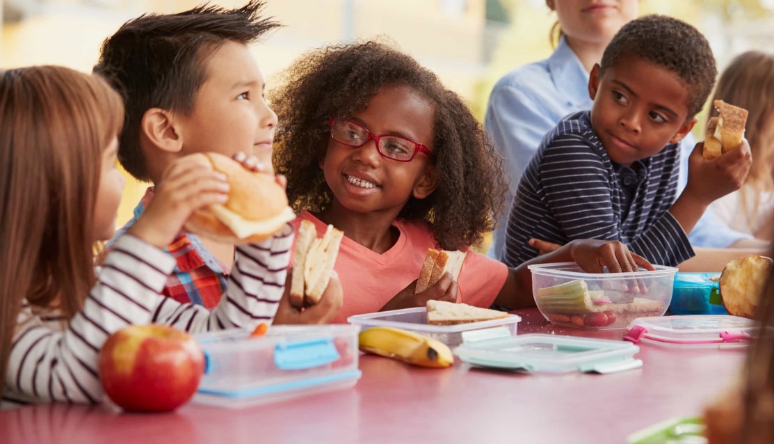 Valguarnera – Riparte il servizio di mensa scolastica per i più piccoli: un sostegno prezioso alle famiglie