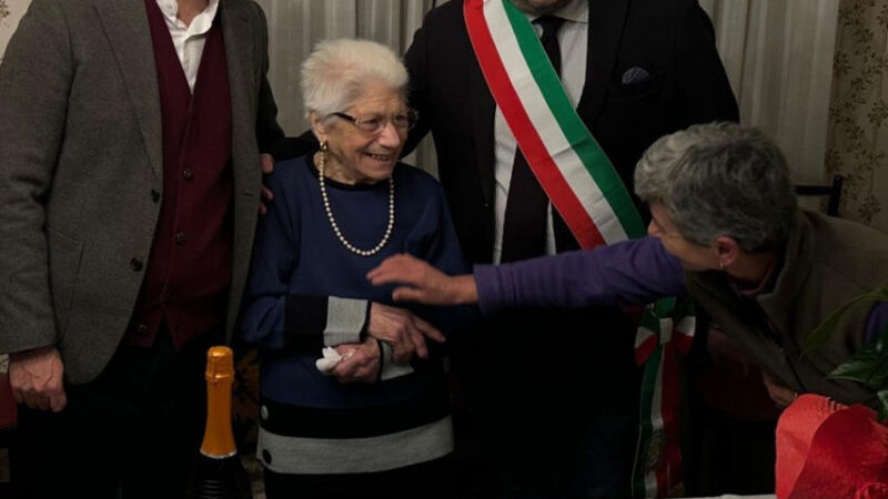 La signora Teresa Filetti ha tagliato ieri il traguardo dei 100 anni