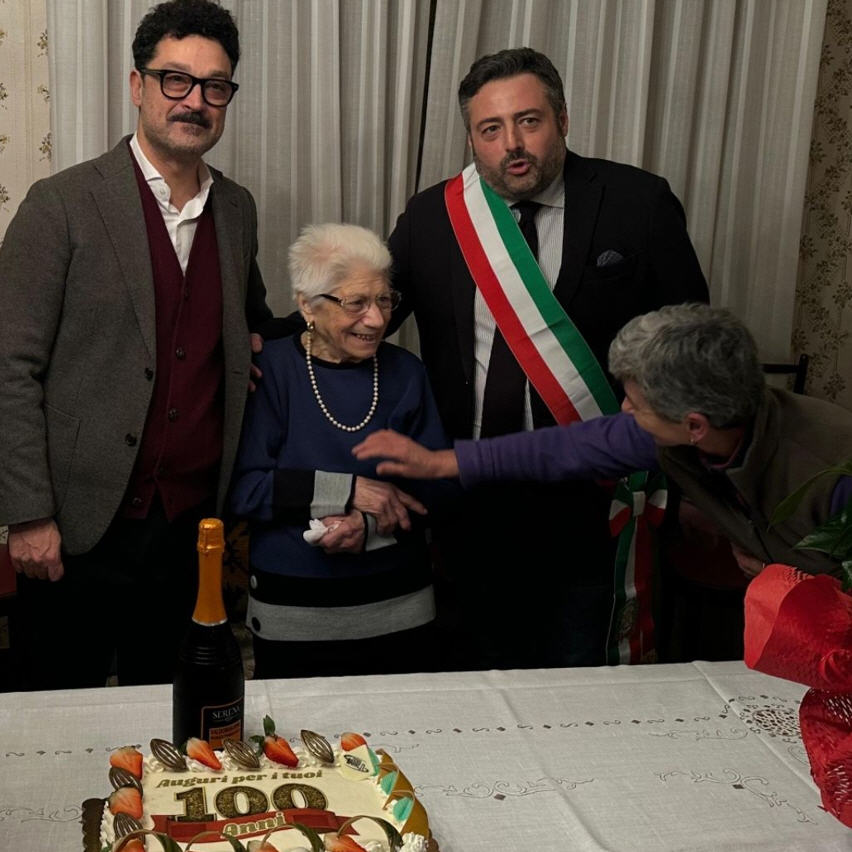 La signora Teresa Filetti ha tagliato ieri il traguardo dei 100 anni