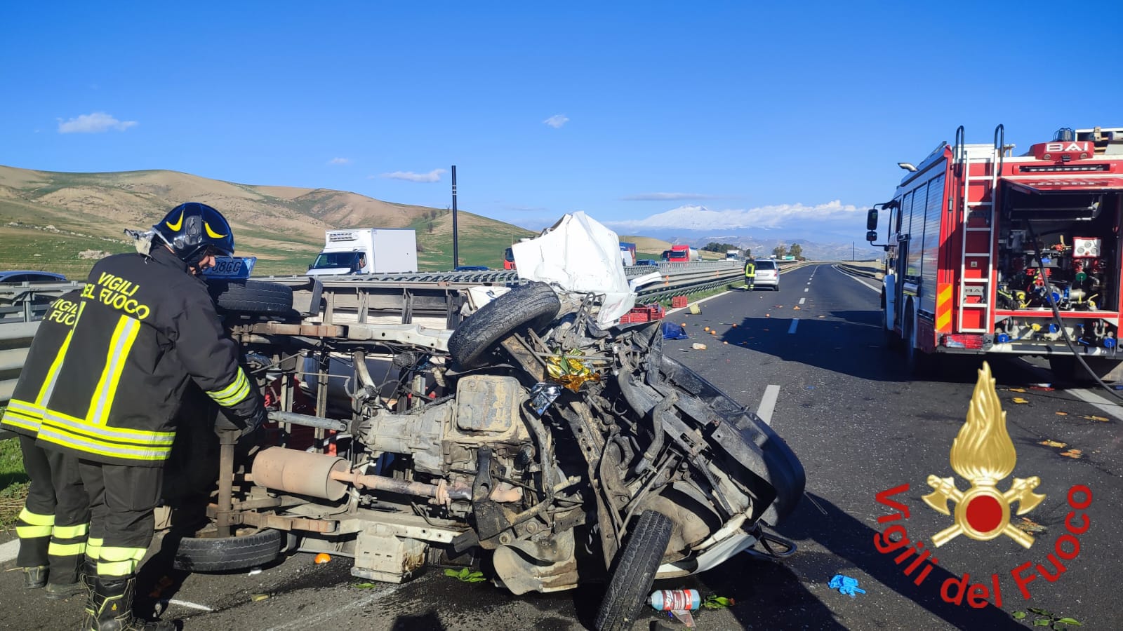 Incidente sulla A19: intervento dei vigili del fuoco