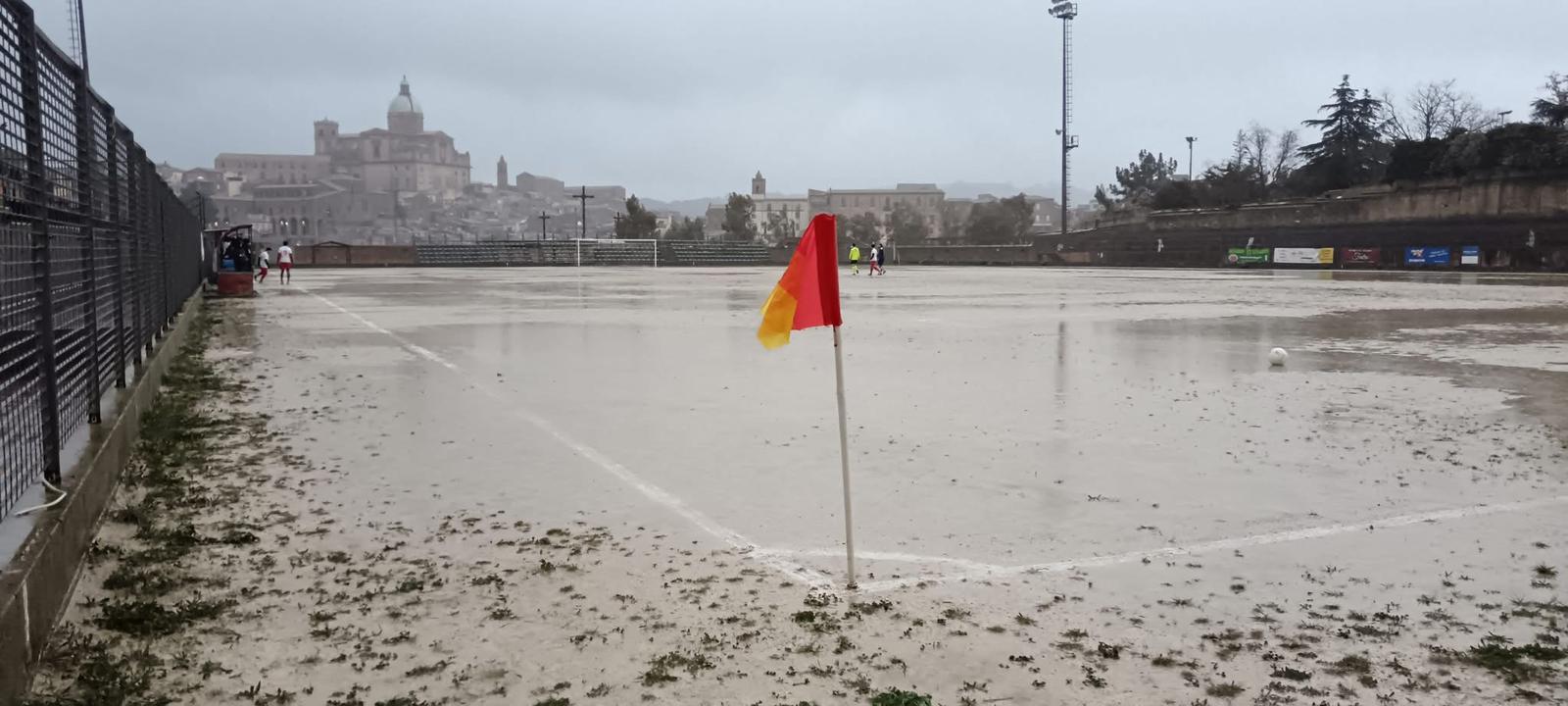 Partita Armerina-Virtus Leonforte rinviata per maltempo. Pioggia e grandine fermano il match, nuova data da definire